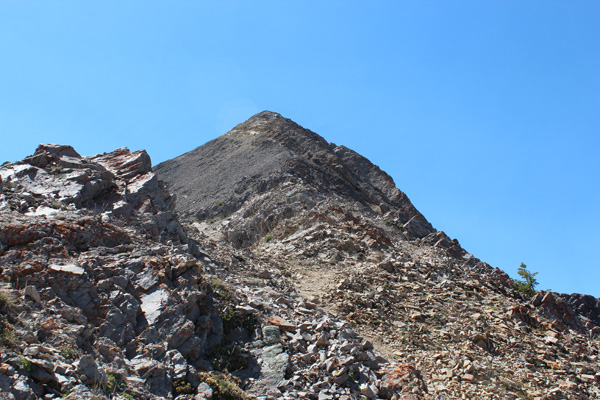 Looking back up the North Ridge of Mount Nebo as I descend