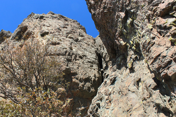 The vertical crack to the left of the ramp