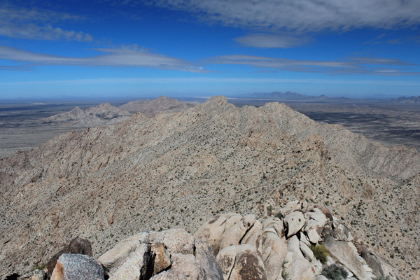 Looking NW along the Sierra Pinta towards the Mohawk Mountains in the distance