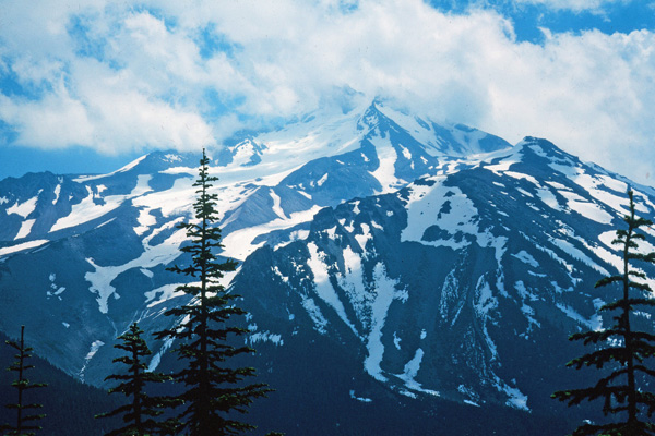 Mount Jefferson, Oregon Cascades, from the Whitewater Trail