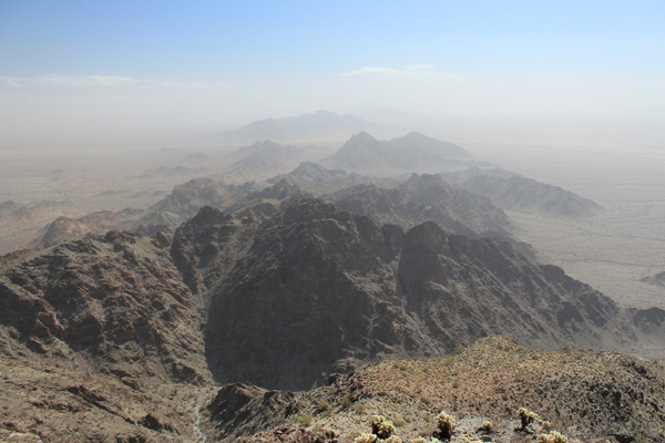 Looking SE along the Mohawk Mountains from Mohawk Benchmark