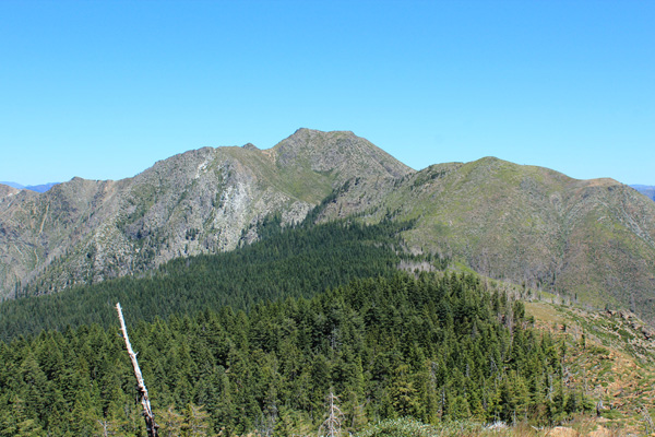 Looking east towards Big Craggies and Peak 4150 from the Green Craggie