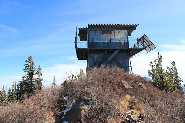 Kendrick Peak's summit fire lookout