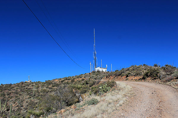 Approaching the Quijotoa Mountains highpoint towers