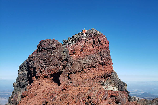I descend from the Broken Top summit (Bob F. photo)