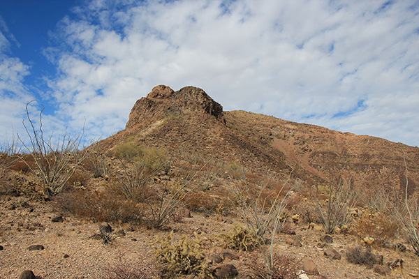 From here we traversed to the right and up behind the tower high on the southeast ridge