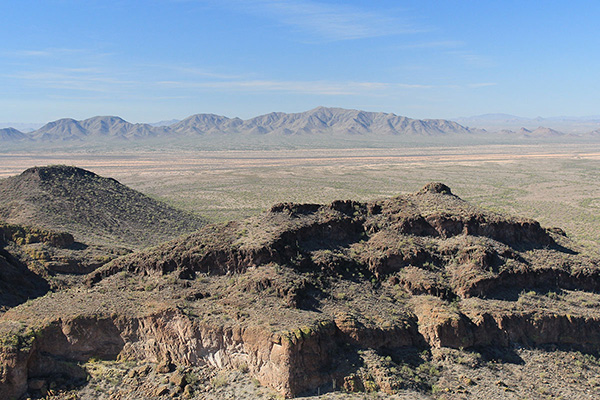 Prieta Peak and the Slate Mountains from the Sawtooth Mountains (2018-02-03)