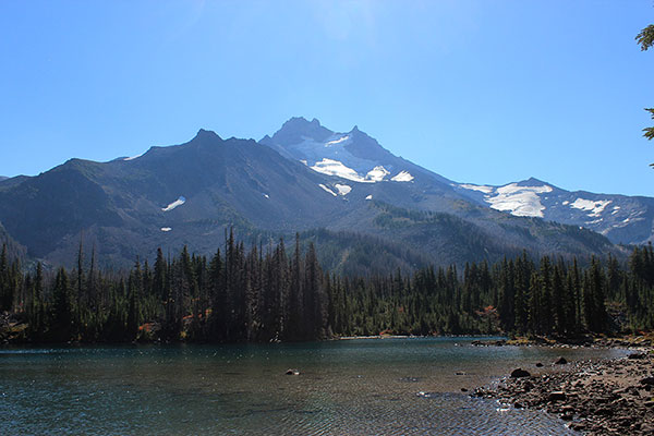 Scout Lake and the north face of Mount Jefferson