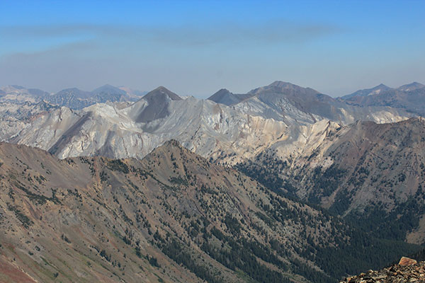 Cusick Mountain, Sentinel Peak, and Petes Point to the north from the Red Mountain summit