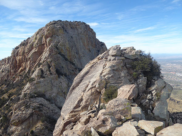 The summit of Table Tooth is on the right; Table Mountain is above to the left.