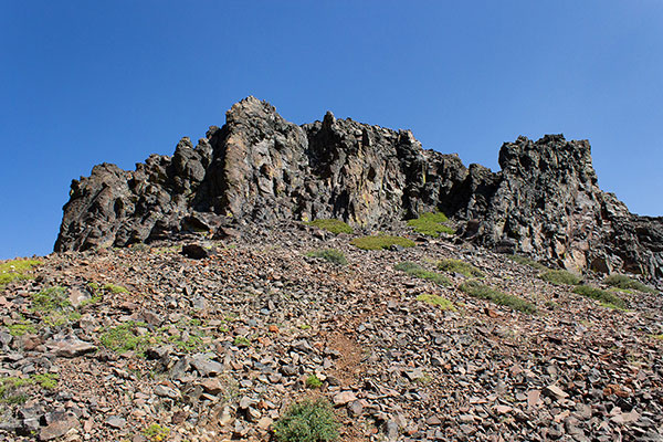 I passed this rock wall high on the South Ridge to my left