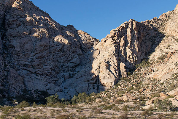 The Tinajas Altas ("High Tanks") lie up this gully in the center